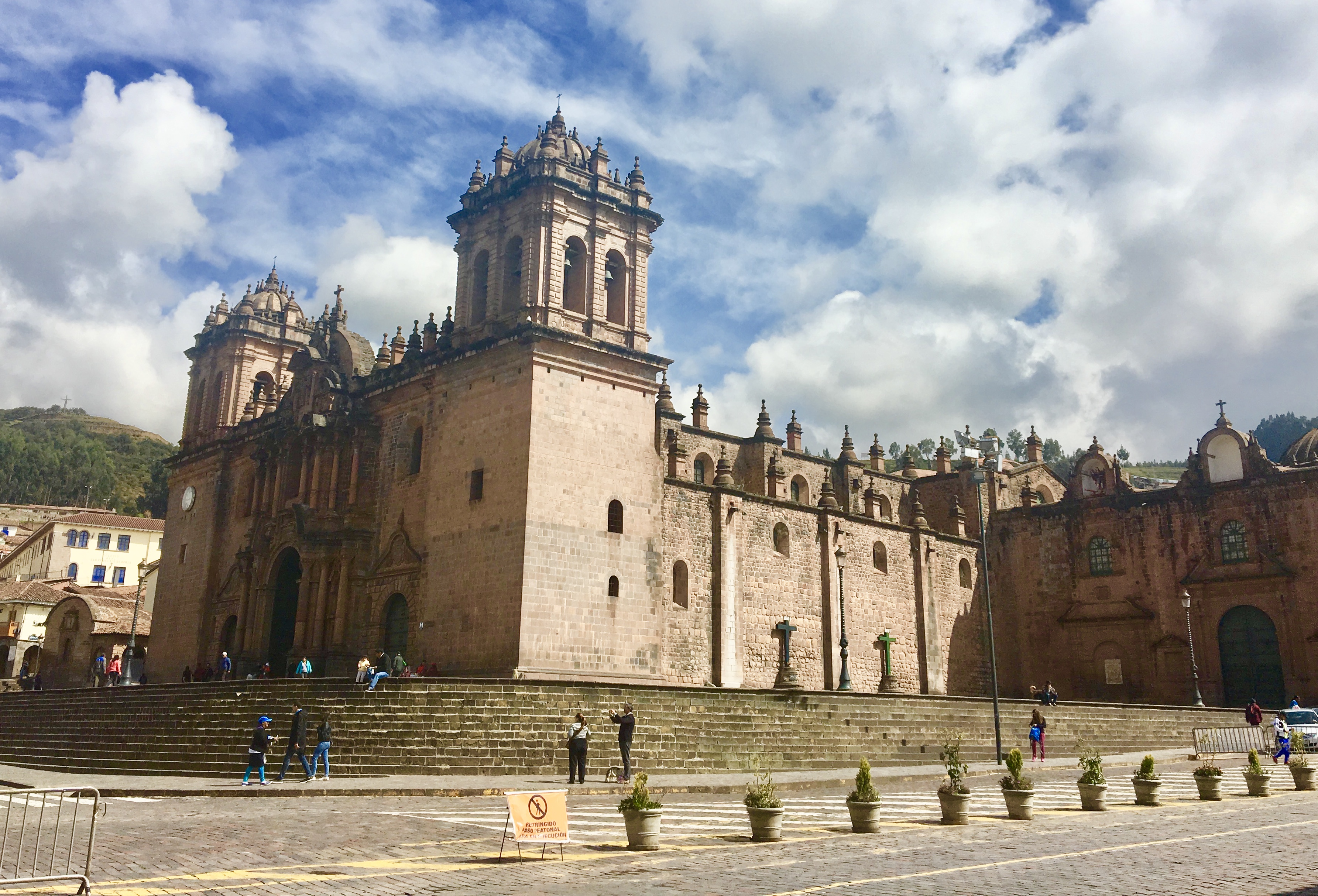 クスコ インカ帝国の首都クスコ旧市街地と聖なる谷 ウルルンバ の観光情報 旅ログ